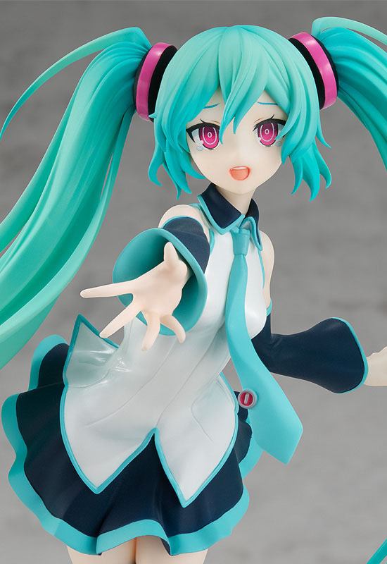 Descubre el apasionante mundo de Estatua Hatsune Miku Because You Here.