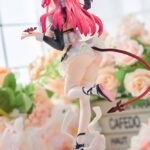 Descubre el apasionante mundo de Estatua Liliya Limited Edition.