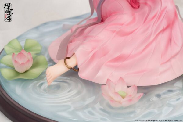 Descubre el apasionante mundo de Estatua Lotus Reflection Hanfu Girls.