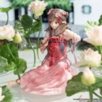 Descubre el apasionante mundo de Estatua Lotus Reflection Hanfu Girls.