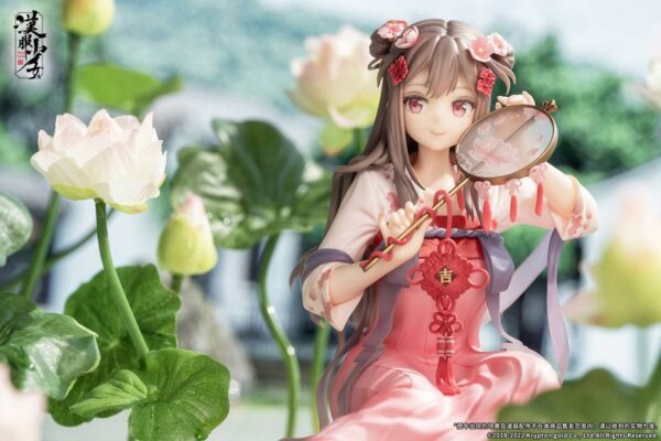 Descubre el apasionante mundo de Estatua Lotus Reflection Hanfu Girls.