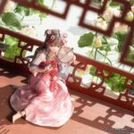 Descubre el apasionante mundo de Estatua Lotus Reflection Hanfu Girls.