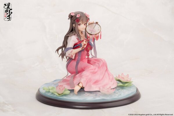 Descubre el apasionante mundo de Estatua Lotus Reflection Hanfu Girls.