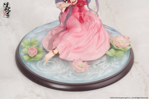 Descubre el apasionante mundo de Estatua Lotus Reflection Hanfu Girls.