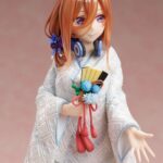 Descubre el apasionante mundo de Estatua Miku Nakano Shiromuku.