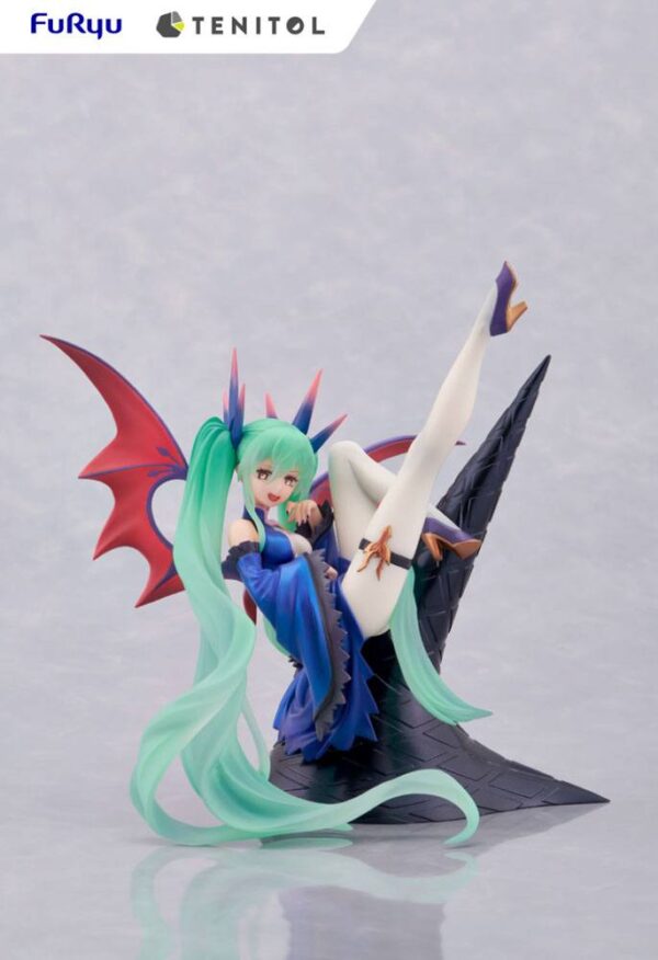 Descubre el apasionante mundo de Estatua Tenitol Hatsune Miku Dark.