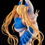 Descubre el apasionante mundo de Estatua Transfer Student Lilith Bacon.