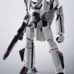Descubre el apasionante mundo de Figura VF-0S Phoenix Roy Focker Use.