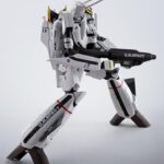 Descubre el apasionante mundo de Figura VF-0S Phoenix Roy Focker Use.