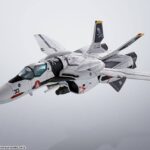 Descubre el apasionante mundo de Figura VF-0S Phoenix Roy Focker Use.