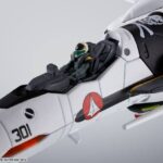 Descubre el apasionante mundo de Figura VF-0S Phoenix Roy Focker Use.