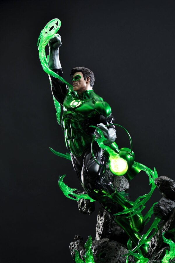 Descubre el apasionante mundo de Estatua Green Lantern Hal Jordan.