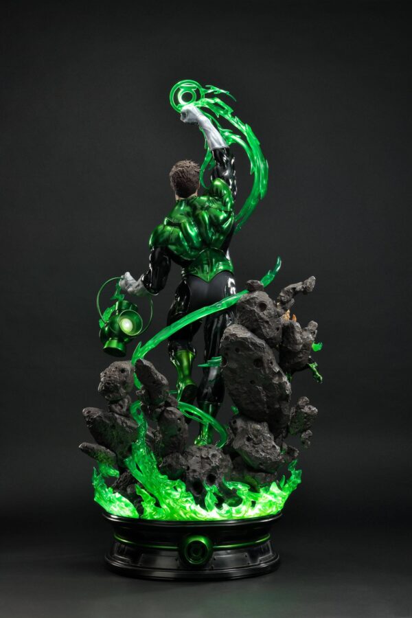 Descubre el apasionante mundo de Estatua Green Lantern Hal Jordan.