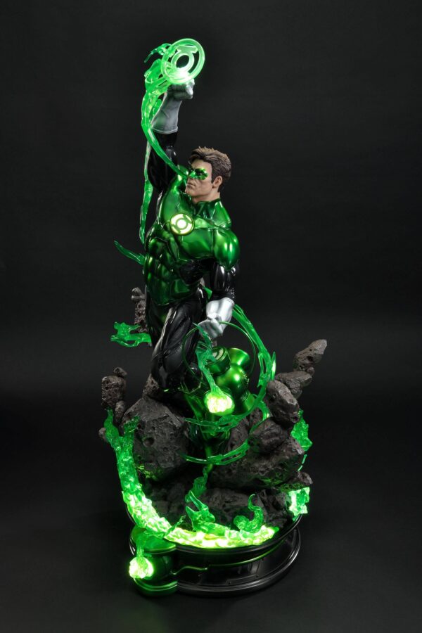 Descubre el apasionante mundo de Estatua Green Lantern Hal Jordan.