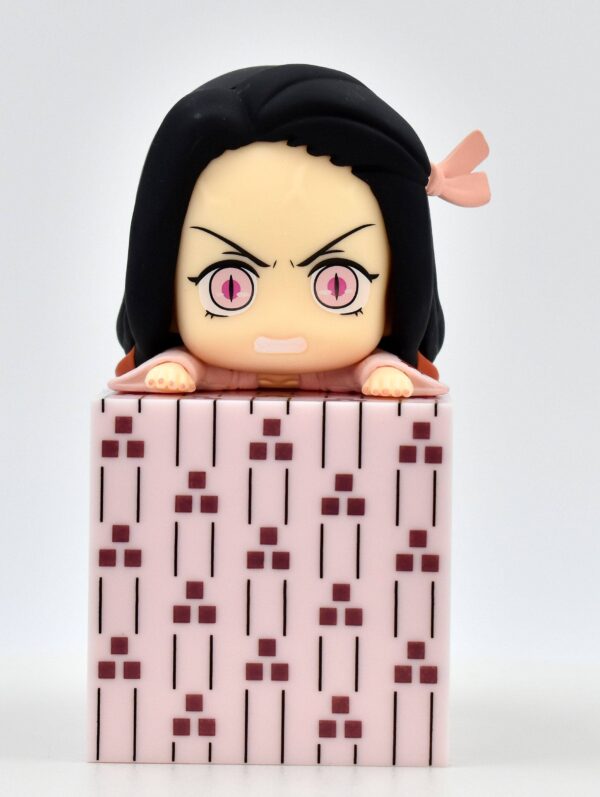 Descubre el apasionante mundo de Estatua Hikkake Nezuko Collection 3.