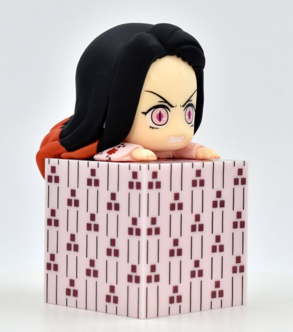 Descubre el apasionante mundo de Estatua Hikkake Nezuko Collection 3.