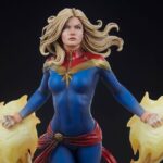 Descubre el apasionante mundo de Estatua Premium Format Captain Marvel.