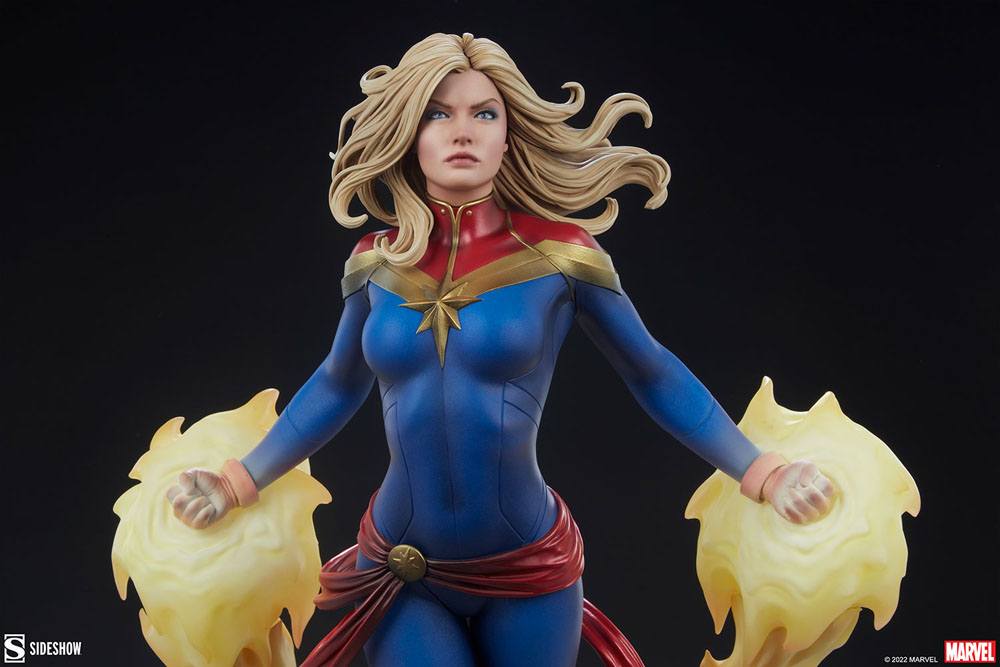 Descubre el apasionante mundo de Estatua Premium Format Captain Marvel.