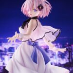 Descubre el apasionante mundo de Estatua Shielder Under The Same Sky.