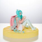 Descubre el apasionante mundo de Estatua Hatsune Miku Original Casual Wear.