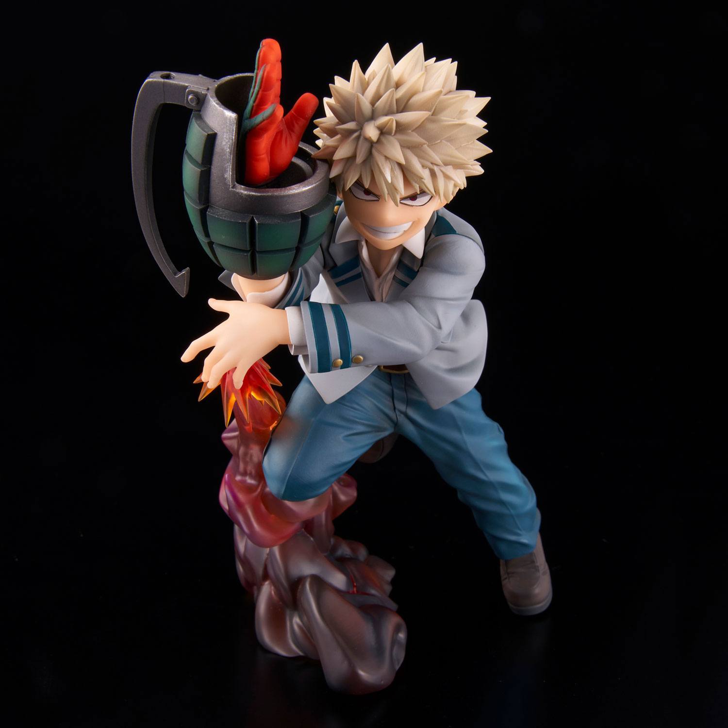 Descubre el apasionante mundo de Estatua Katsuki Bakugo Intern Arc Scale.