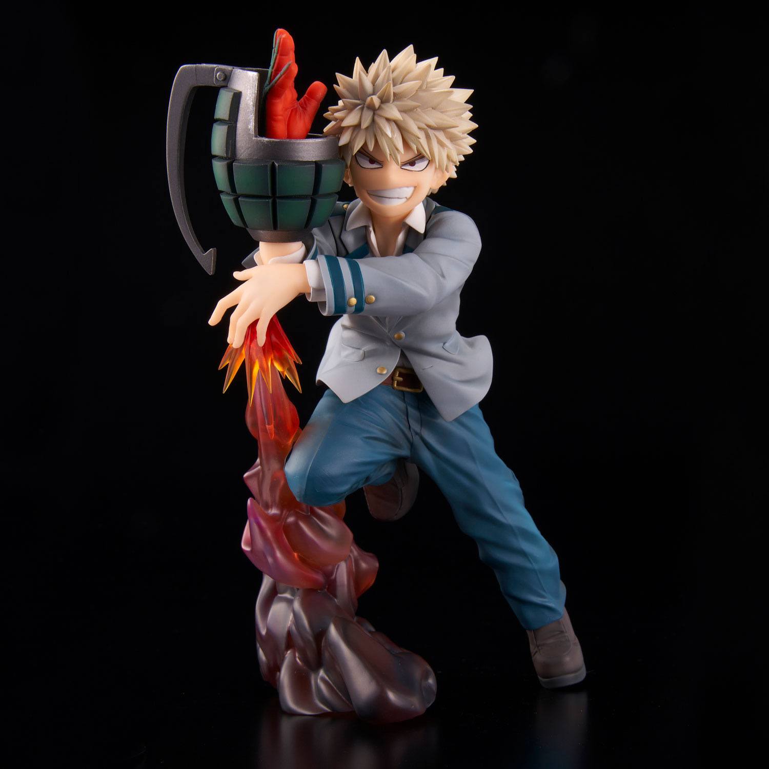 Descubre el apasionante mundo de Estatua Katsuki Bakugo Intern Arc Scale.