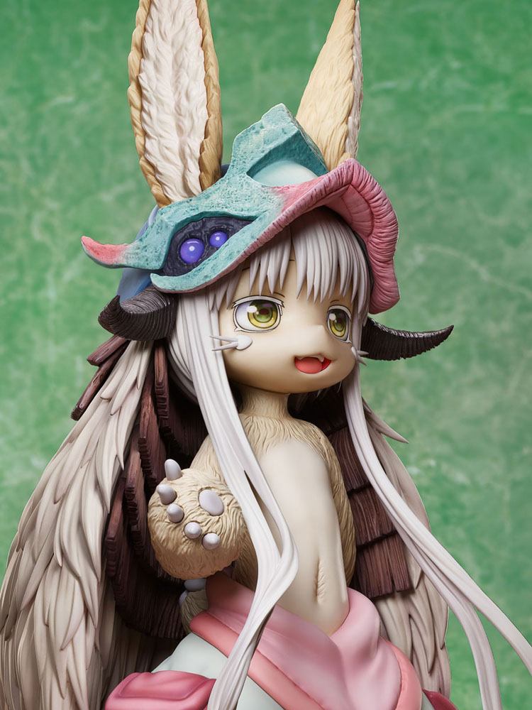 Descubre el apasionante mundo de Estatua Made in Abyss Nanachi 39cm.