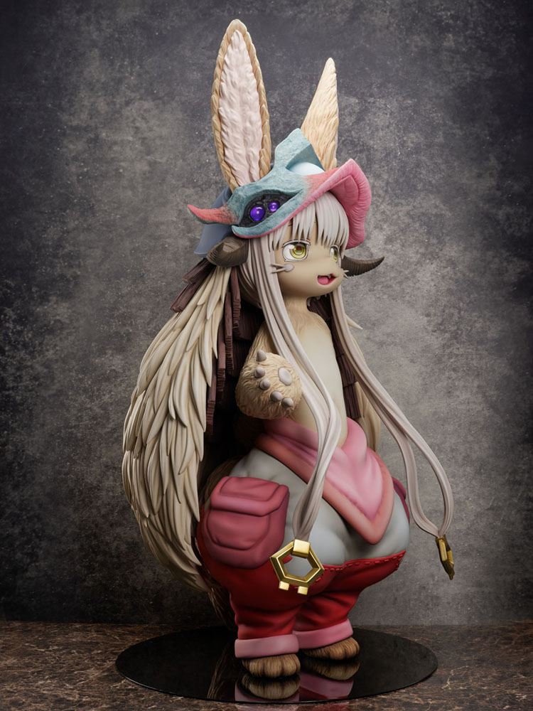 Descubre el apasionante mundo de Estatua Nanachi Made in Abyss.
