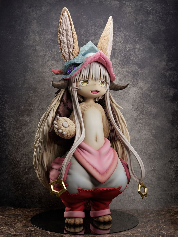 Descubre el apasionante mundo de Estatua Nanachi Made in Abyss.
