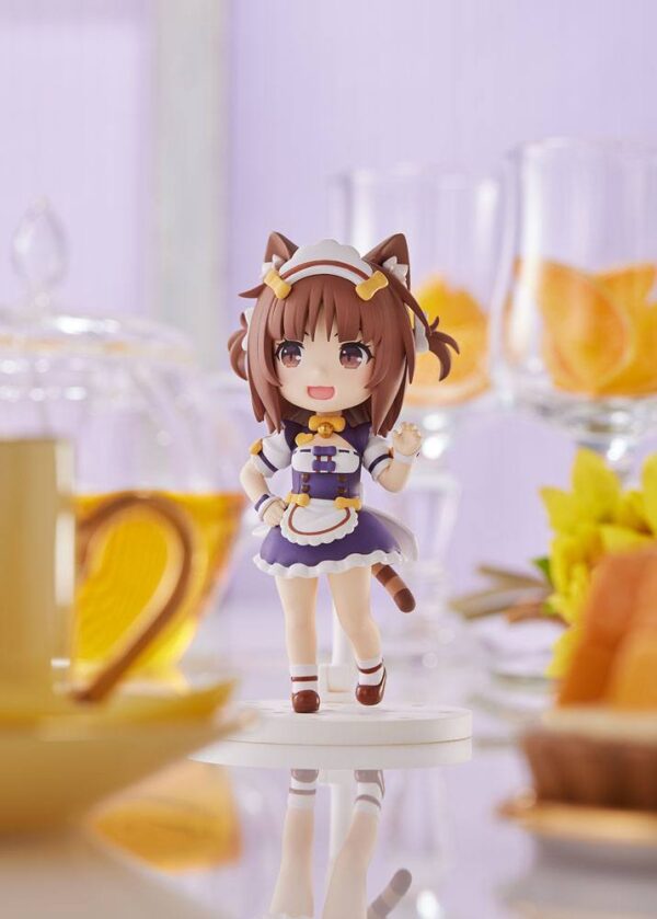 Descubre el apasionante mundo de Estatua Nekopara Azuki 10cm.