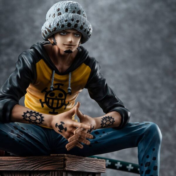 Descubre el apasionante mundo de Estatua Playback Memories Trafalgar Law.