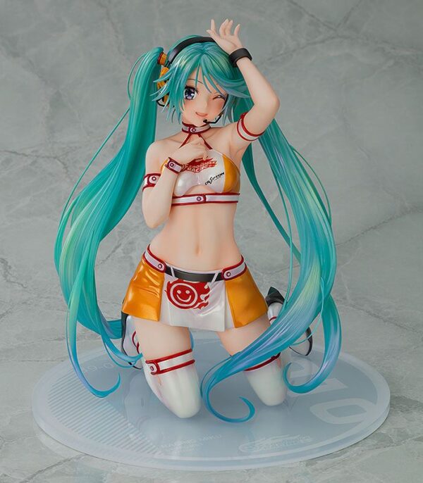 Descubre el apasionante mundo de Estatua Racing Miku 2010.