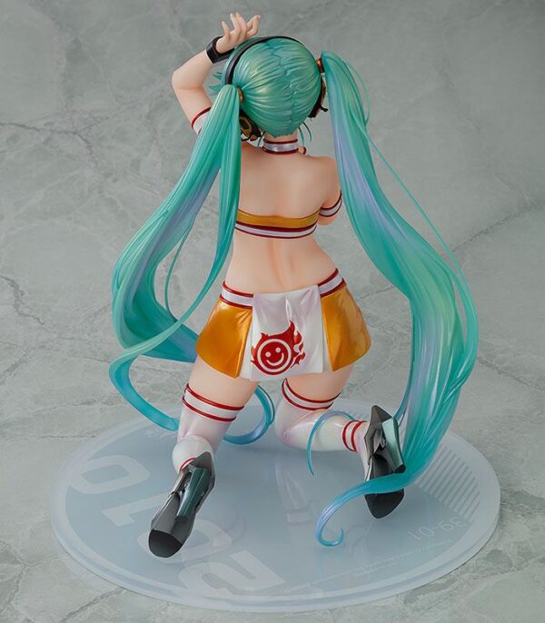 Descubre el apasionante mundo de Estatua Racing Miku 2010.