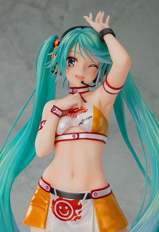 Descubre el apasionante mundo de Estatua Racing Miku 2010.