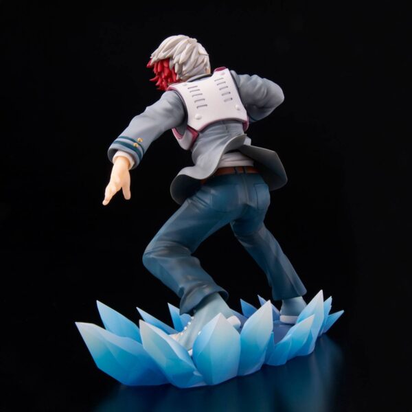 Descubre el apasionante mundo de Estatua Shoto Todoroki Intern Arc Scale.