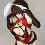 Descubre el apasionante mundo de Estatua Yui Red Bunny.