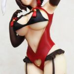 Descubre el apasionante mundo de Estatua Yui Red Bunny.