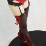 Descubre el apasionante mundo de Estatua Yui Red Bunny.