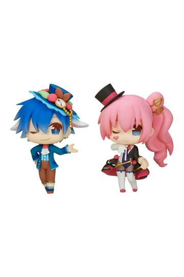 Estatuas Kaito y Megrine Ruka