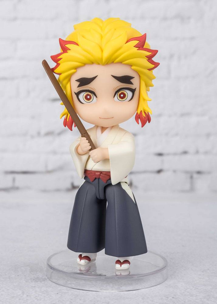 Descubre el apasionante mundo de Figura Figuarts mini Senjuro Rengoku.