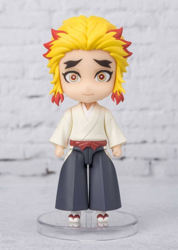 Descubre el apasionante mundo de Figura Figuarts mini Senjuro Rengoku.