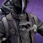 Descubre el apasionante mundo de Estatua Light Bondrewd 27cm.