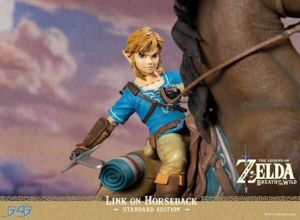 Descubre el apasionante mundo de Estatua Link on Horseback 56cm.
