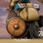 Descubre el apasionante mundo de Estatua Link on Horseback 56cm.