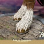 Descubre el apasionante mundo de Estatua Link on Horseback 56cm.