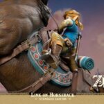 Descubre el apasionante mundo de Estatua Link on Horseback 56cm.