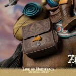 Descubre el apasionante mundo de Estatua Link on Horseback 56cm.