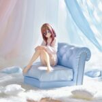 Descubre el apasionante mundo de Estatua Prisma Wing Miku Nakano.