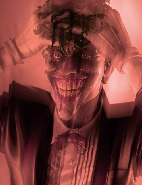 Descubre el apasionante mundo de Estatua ARTFX The Joker OneBadDay.