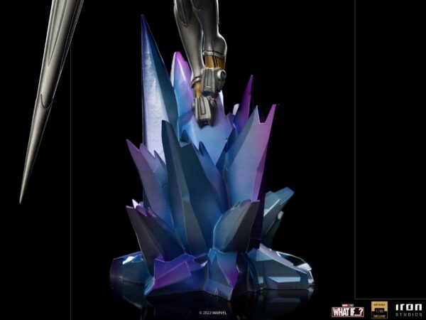 Descubre el apasionante mundo de Estatua Deluxe Art Scale Infinity Ultron.